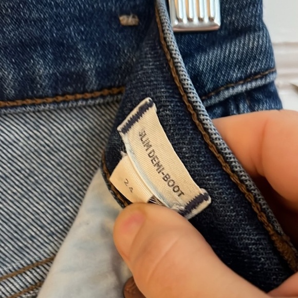 Madewell Slim Demi-boot Jeans in Sundale Wash (Size 24) - Picture 10 of 11